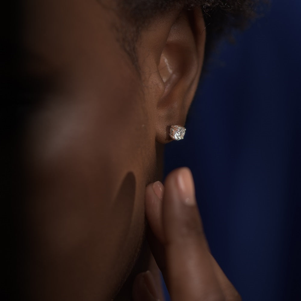 18ct White Gold Oval Shape Diamond Earrings