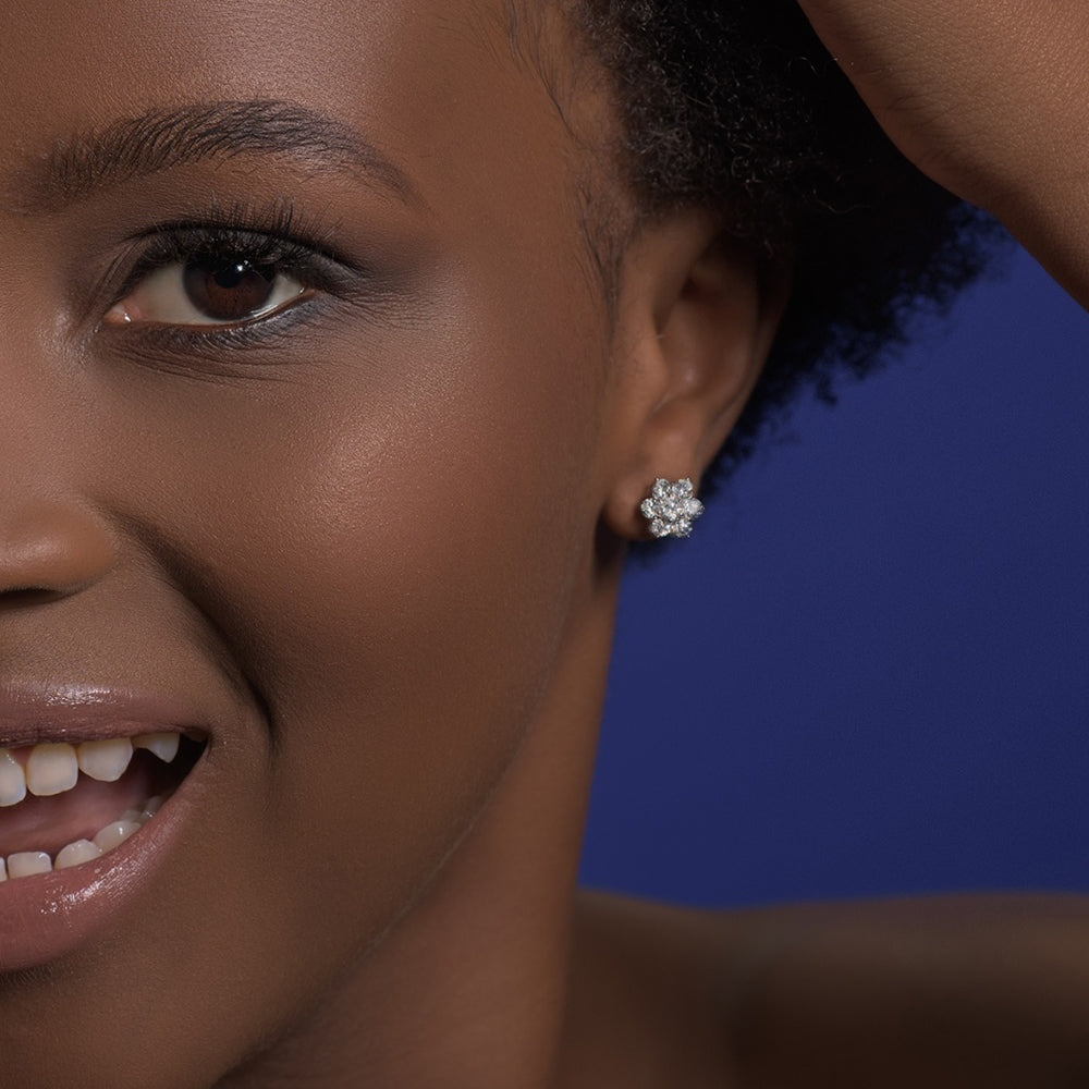 18ct White Gold Daisy Cluster Diamond Earrings
