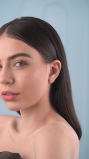 Stud Earrings Clear Stone 6mm