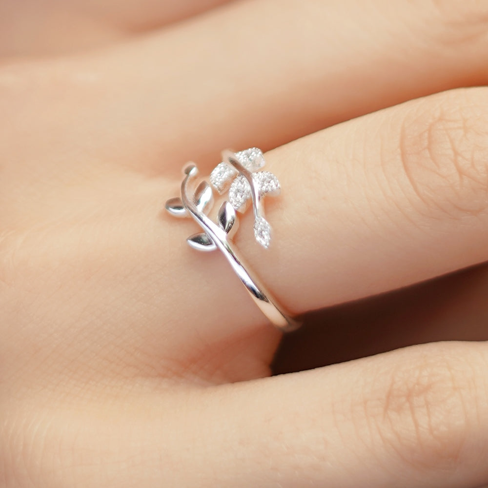Leaf Ring with Clear Stones
