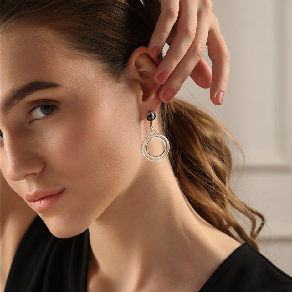 Circular Earrings with Black Stone