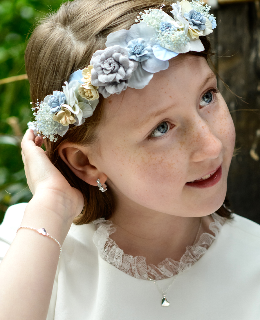 Flower_girl_430px_x_530px.png