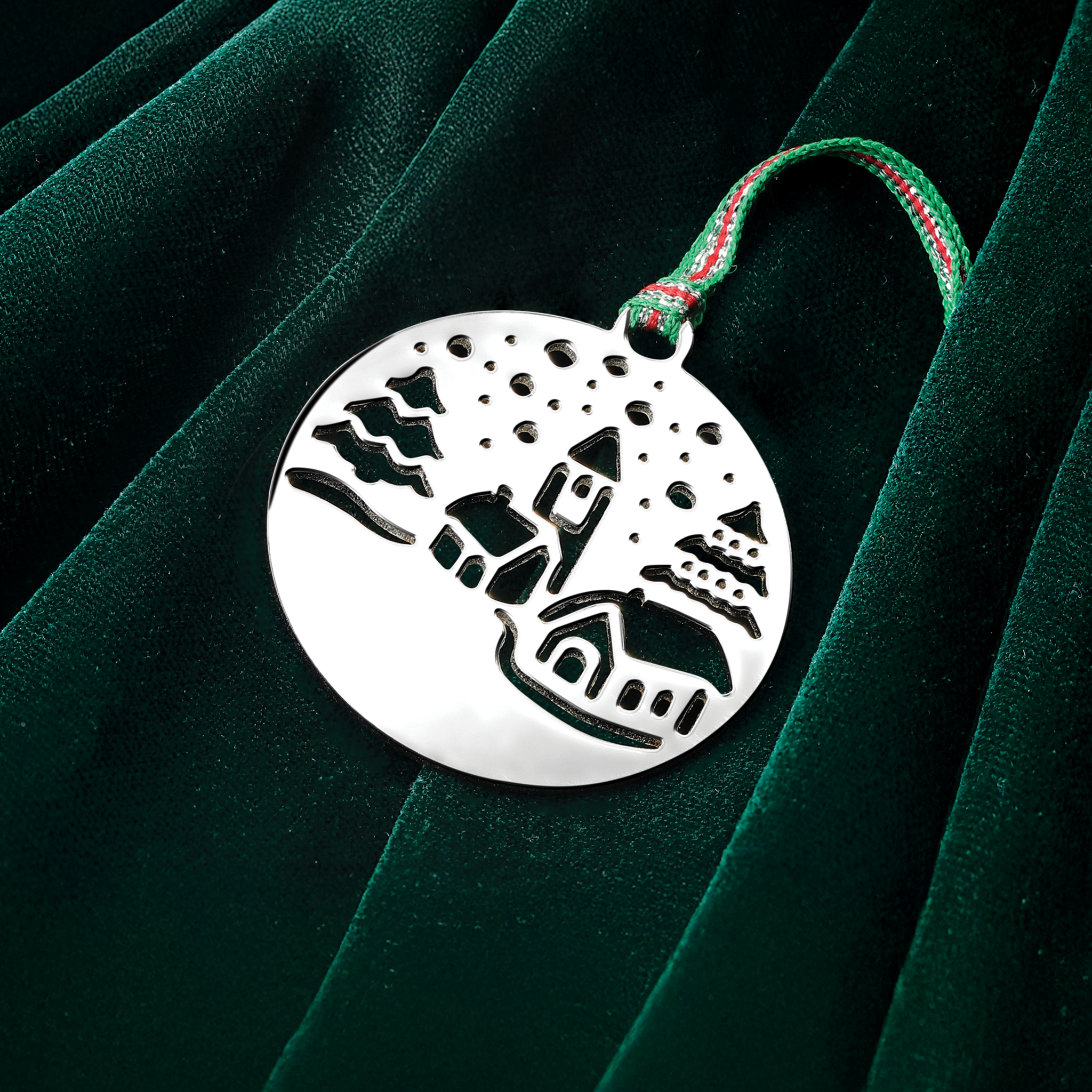 Snow Scene Christmas Tree Decoration