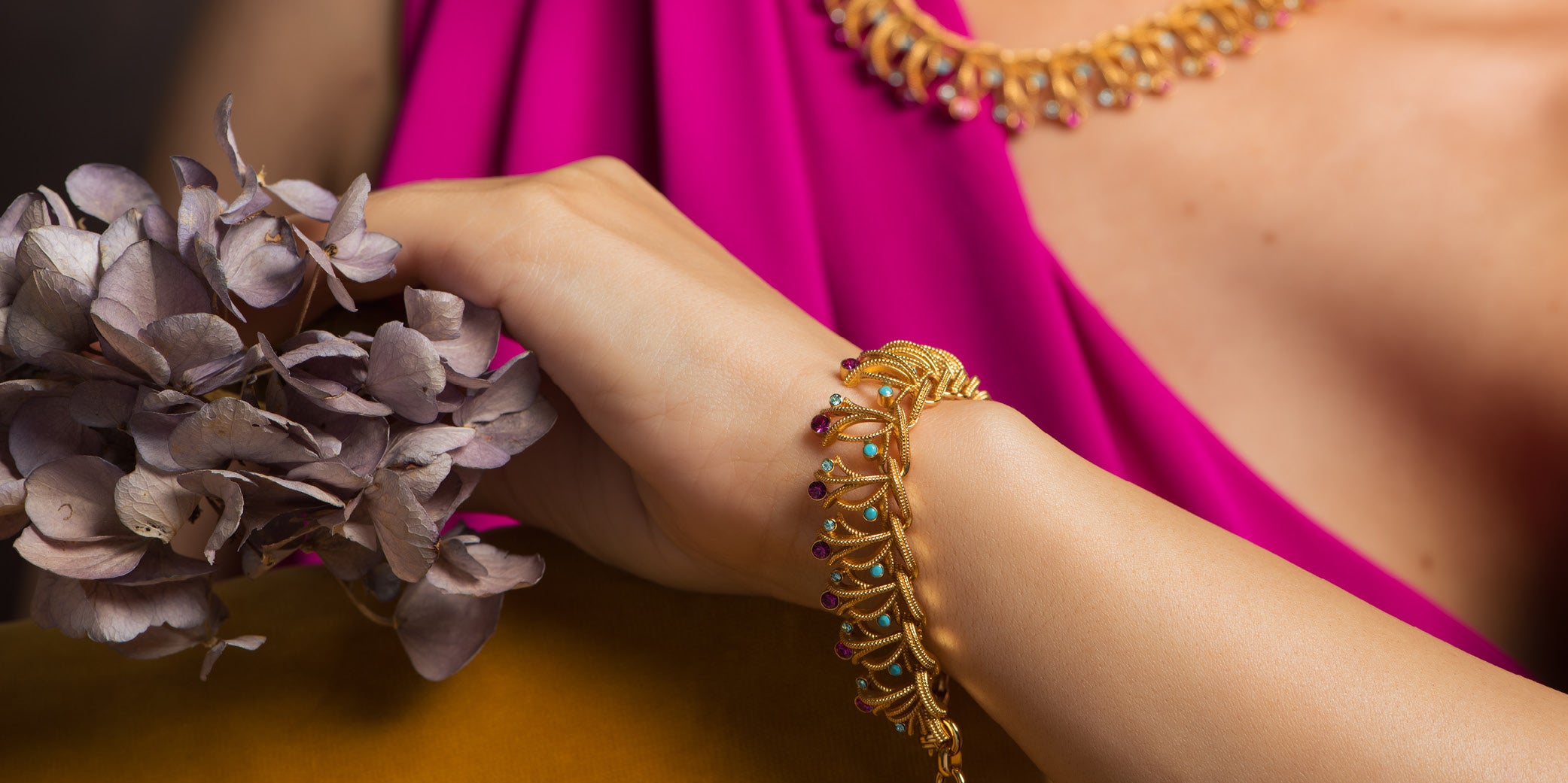 Web-Callouts-Jewellery.jpg