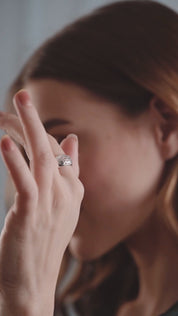 Mona Lisa Ring