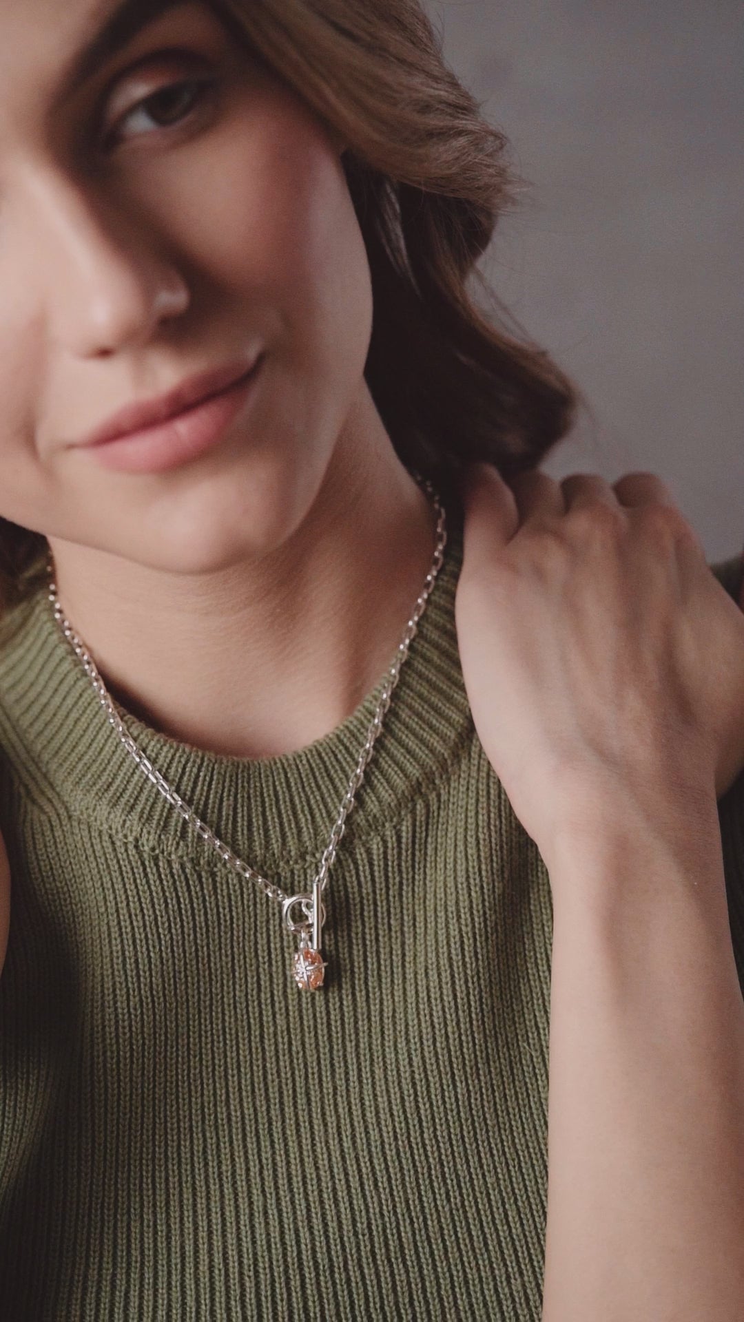 Light Peach T-Bar Pendant