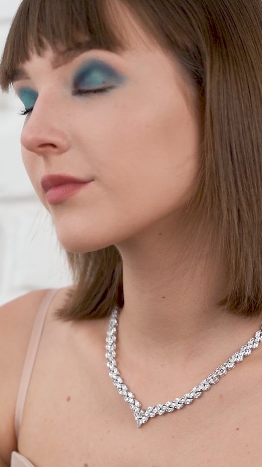 Vintage Style Necklace with Clear Stones